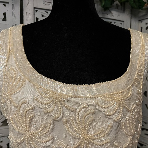 💘HOST PICK💘 SCALA INCREDIBLE IVORY CLASSY FULL BEADED SLEEVELESS FORMAL DRESS - Picture 4 of 13